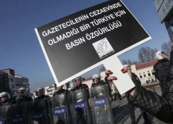 Türkiye’de 36 gazeteciye 66 yılı aşkın hapis cezası