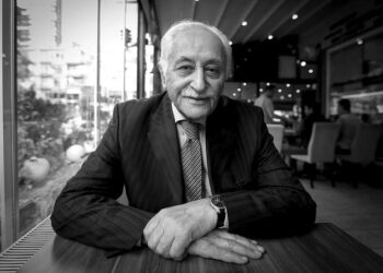 Şair ve yazar Yavuz Bülent Bakiler vefat etti