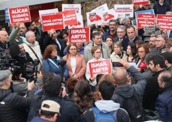 Meslek örgütleri gazetecilere yönelik gözaltı ve tutuklamaları protesto etti